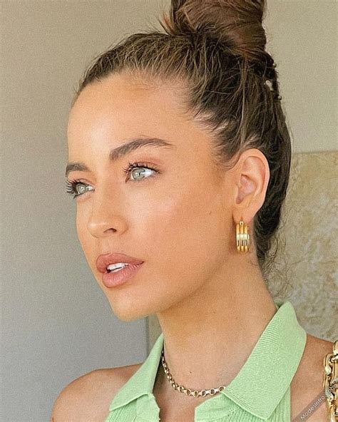 Lilly Rae (model)