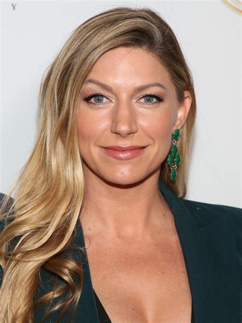 Jes Macallan #12