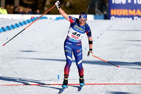 Julia Simon #15