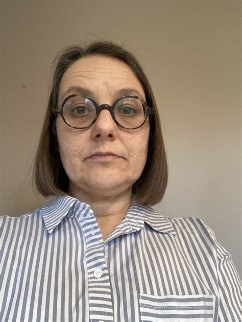 Julia Stephenson #12