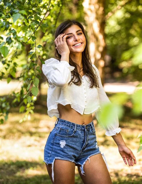 Julia Vasi #2