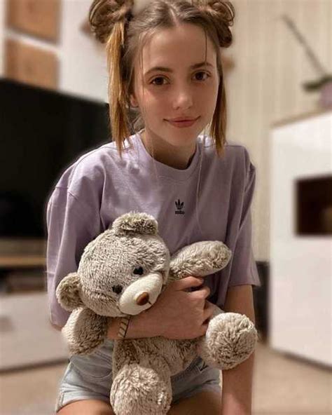 Mira Lu Kovacs