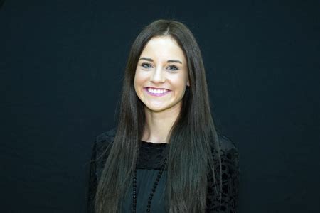 Shania Yan