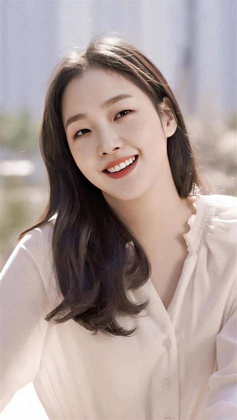 Kim Go-eun #12