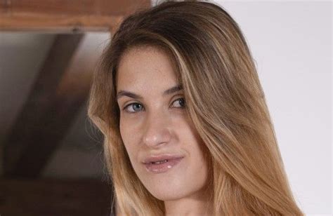 Klara Shultz #5