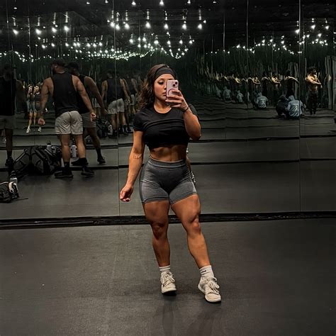 Dee Glover