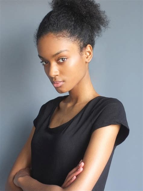 Laureen Viala