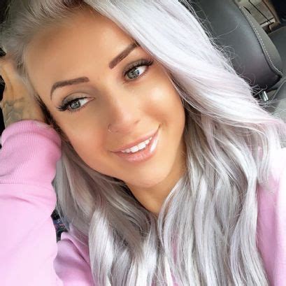 Lauren Kenealy #2