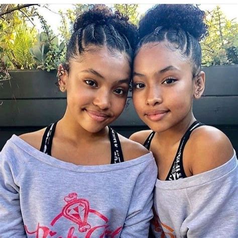 Lee Twins