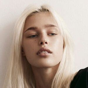 Lily Hoffman #12