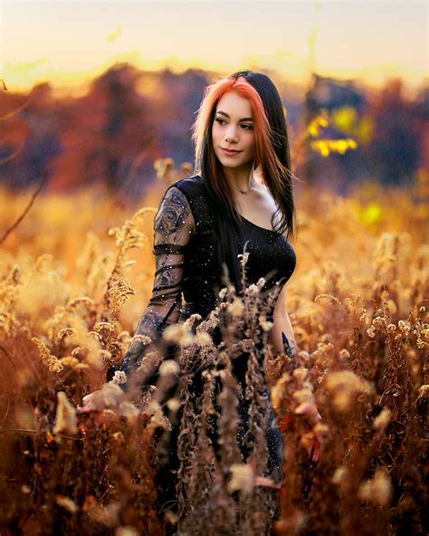 Lizzy Autumn