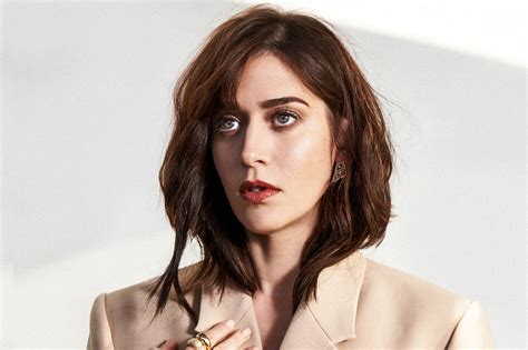 Lizzy Caplan
