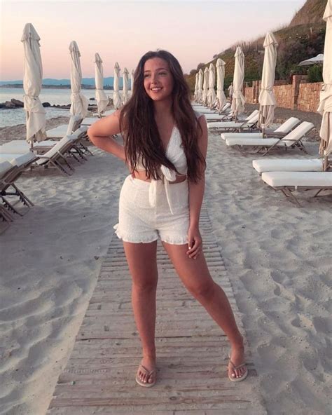 Lucy Thomas