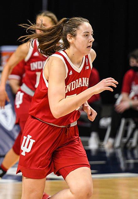 Mackenzie Holmes