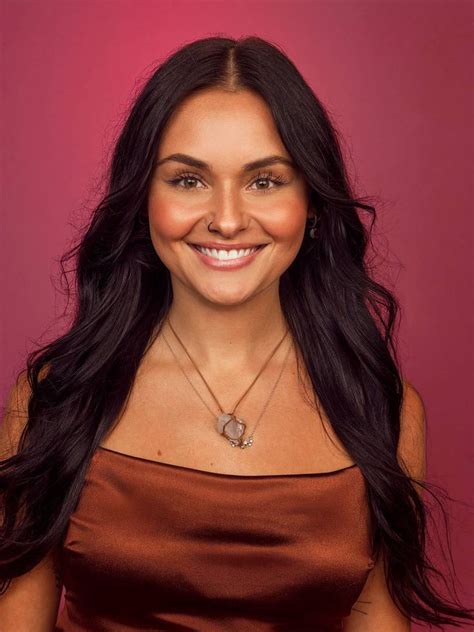 Jolea Shaver