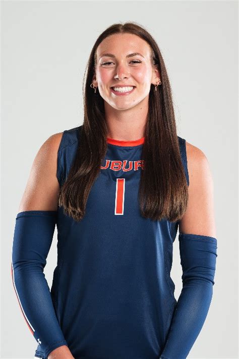 Madison Scheer #17