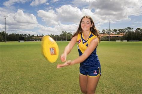 Maisy Evans #12