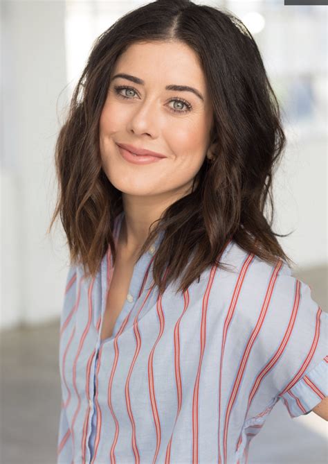Manon Mathews #12