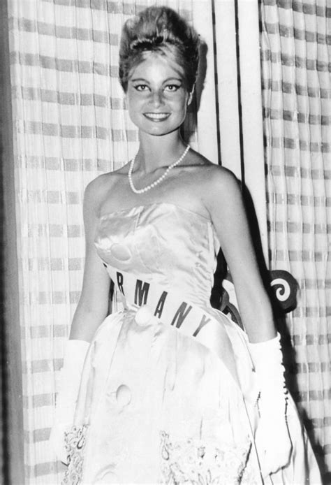 Marlene Schmidt #17