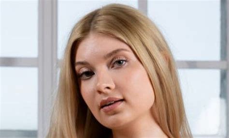 Mia Leva #2