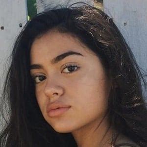 Nailea Devora
