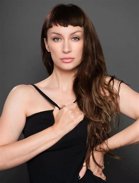 Carly Hooks