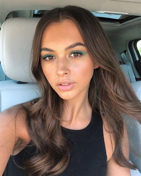 Niki Simos #12