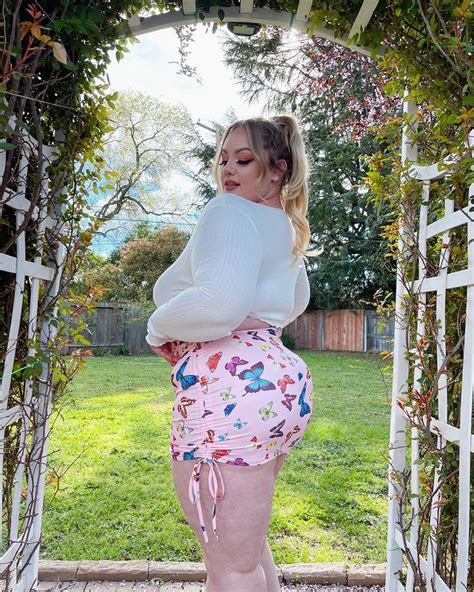 Nikki Munroe