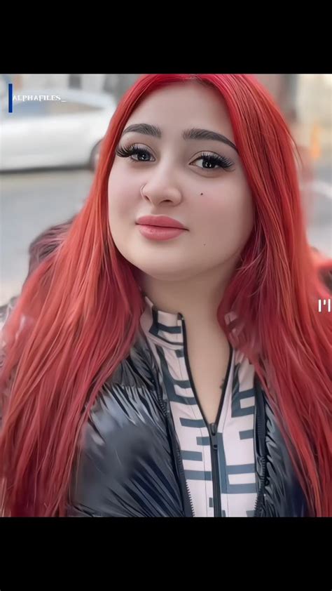 Julia Zuzu
