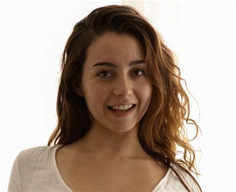 Nora Hernando #3