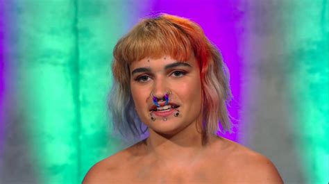Nude Chrissy