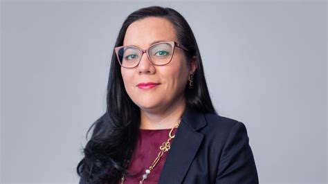 Paula Benavides