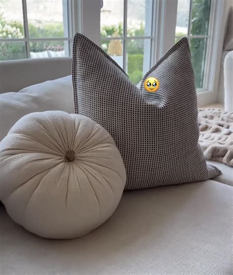 pixie pillows porn #17