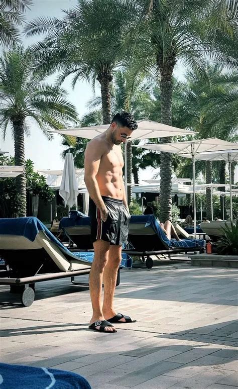 Poolside Giovanni