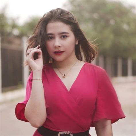 Prilly Latuconsina