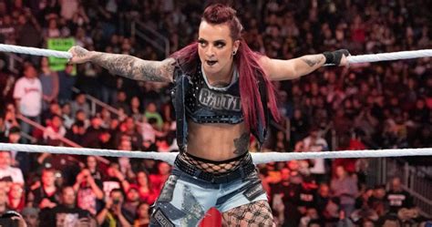 Ruby Riott #18