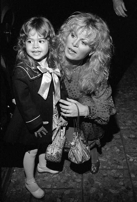 Sally Struthers