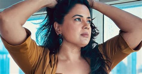 Sameera Reddy #13