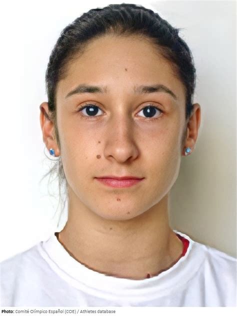 Sara Moro #12
