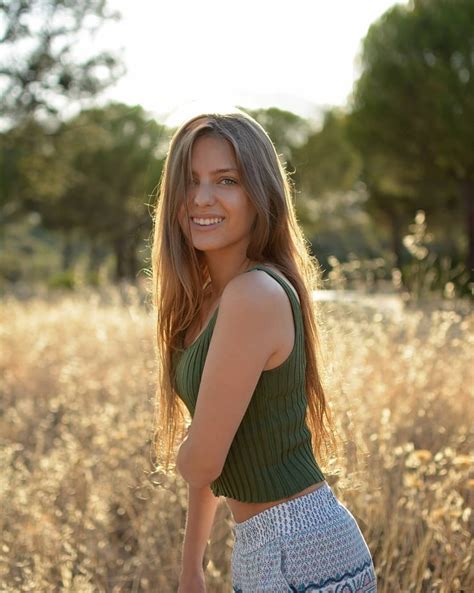 Sara Pericacho #12