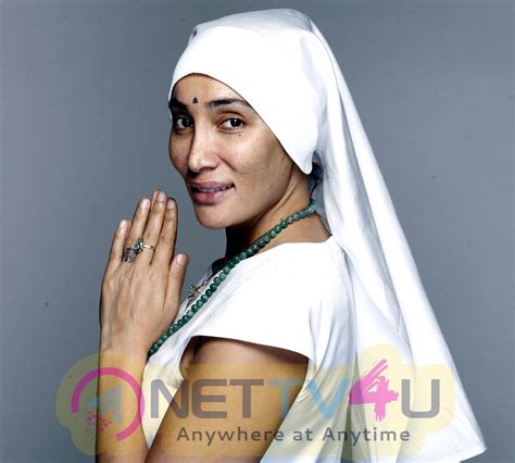 Sofia Hayat #13