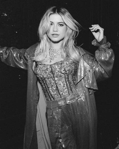 Sofia Reyes (Karups) #3