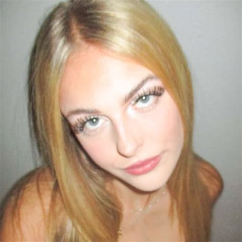 courtney thorne smith toples