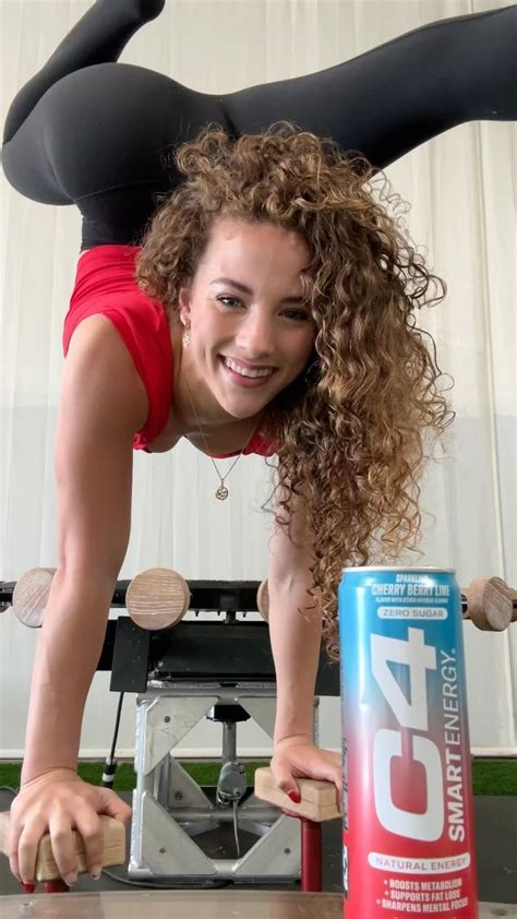 Sofie Dossi #15