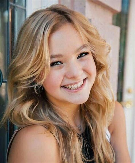 Lily Recker