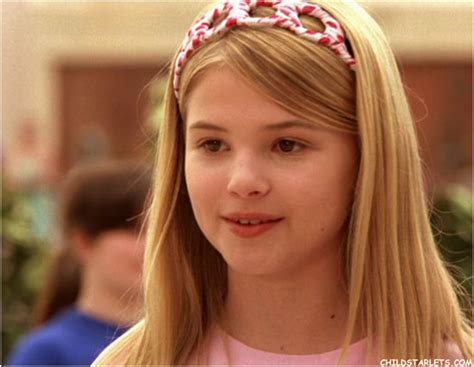 Stefanie Scott #12