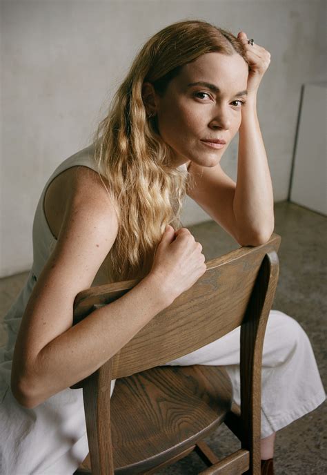 Julie Ambers