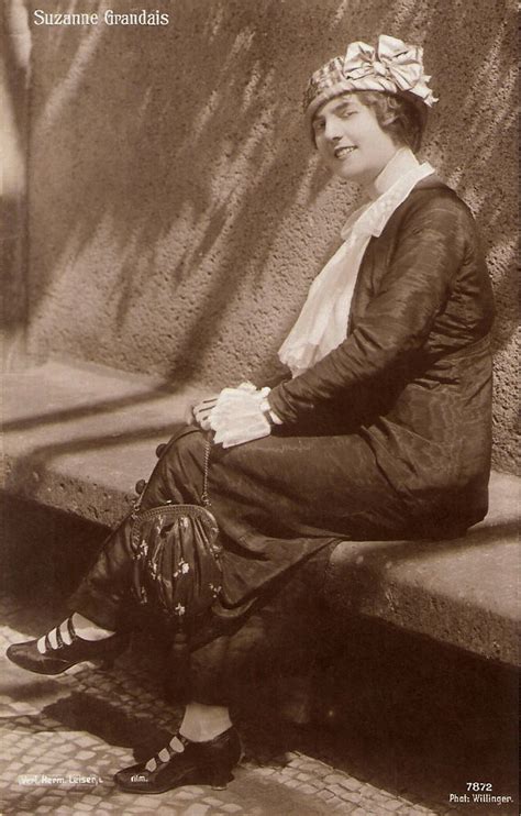 Suzanne Grandais #12