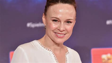 Tami Stronach #12
