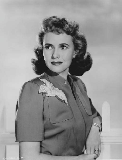 Teresa Wright #12